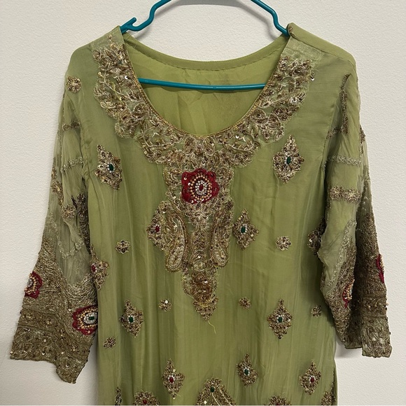 Lime Green and Red Three-Piece Salwar Kameez Heavy Stonework Outfit Size Large - Picture 5 of 12